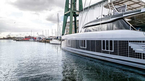 Sunreef Yachts спустила на воду очередной экологичный катамаран