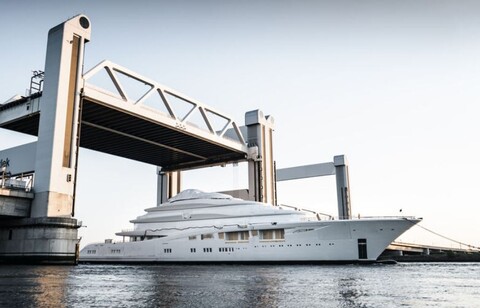 Верфь Feadship впервые показала суперяхту Project 821