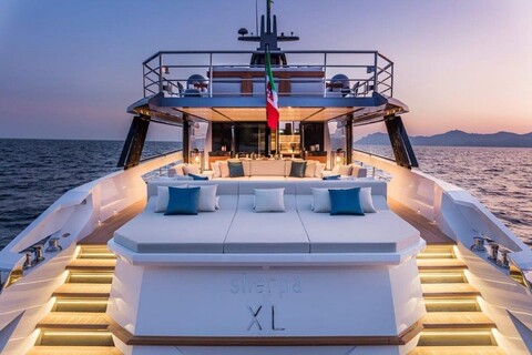 Arcadia Yachts проведет премьеру Sherpa XL на выставке в Венеции
