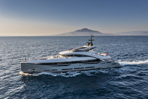 ISA Yachts показала детальные фотографии суперяхты Aria SF