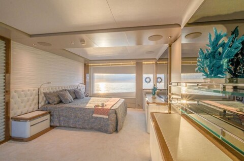 Amer Yachts поделилась фотографиями интерьеров 36-метровой суперяхты Neva