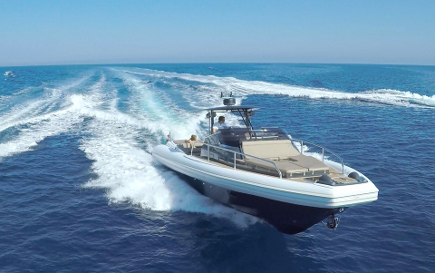 Cannes Yachting Festival 2016: Cantieri Magazzù не изменяет Volvo Penta