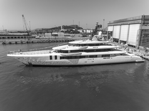 Turquoise Yachts спустила на воду 75-метровую суперяхту Infinite Jest