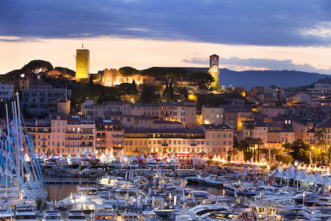 Cannes Yachting Festival 2016: две новинки Van der Valk