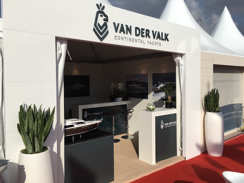 Cannes Yachting Festival 2016: две новинки Van der Valk