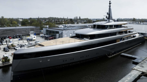 Feadship спустила на воду 84-метровую суперяхту Project 710