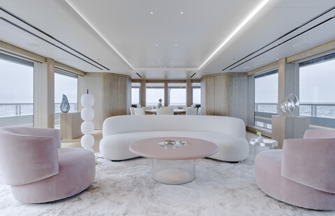 Damen Yachting показала интерьер суперяхты Entourage