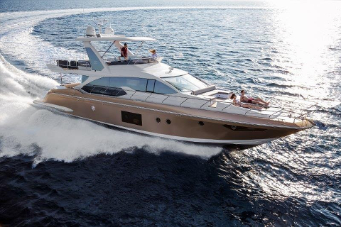 Cannes Yachting Festival 2016: венценосная модель Azimut 66