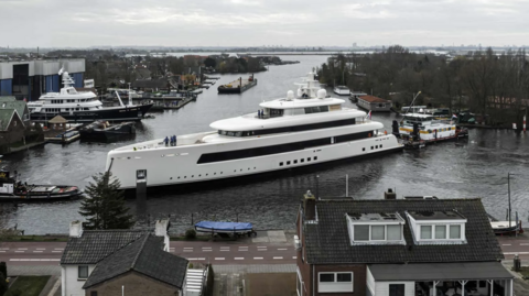 ​​Feadship передала владельцу 67-метровую суперяхту Sibelle