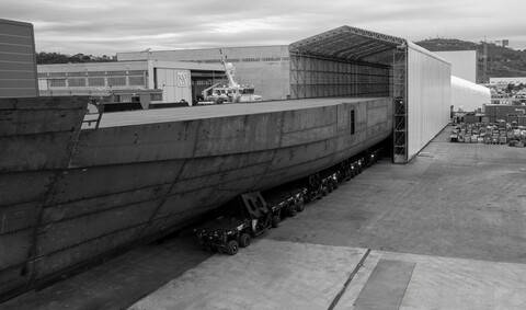 ISA Yachts завершила строительство корпуса для флагманской суперяхты Future