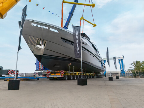 Ferretti Group спустила на воду третий корпус Pershing GTX116