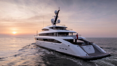 Feadship передала владельцу суперяхту Alvia