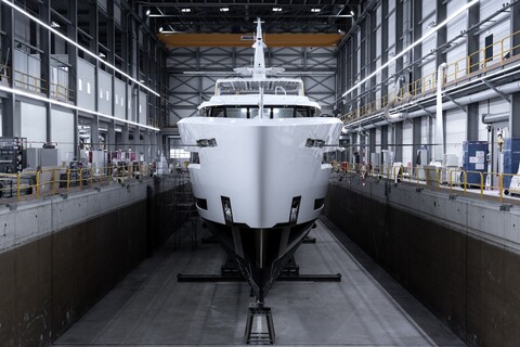 Heesen спустила на воду суперяхту Santosha