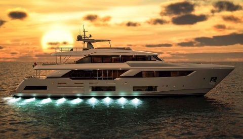 Custom Line Navetta 37 «отметилась» в Каннах и Монако