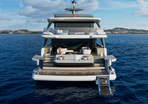 Extra Yachts продала вторую суперяхту X100 Triplex