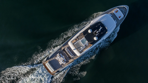 Верфь Ocean King показала интерьеры суперяхты Lori
