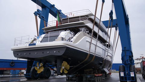 Siman Yachts спустила на воду первую 45-метровую суперяхту