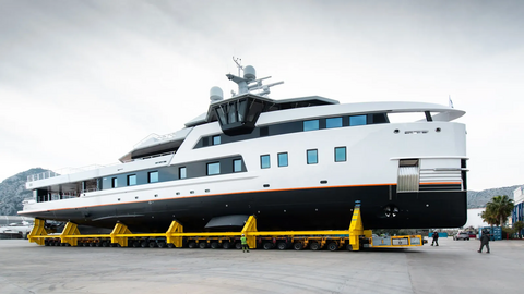Damen Yachting построила первую суперяхту Xplorer 60