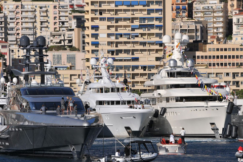 Monaco Yacht Show 2016: лифты для суперяхт от Lift Emotion