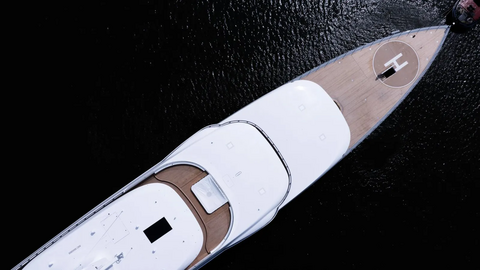 Feadship готовится тестировать суперяхту Moonrise на воде