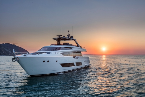 Ferretti Group: курс на FLIBS 2016