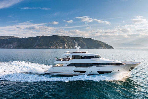 Ferretti Group: курс на FLIBS 2016