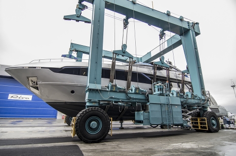 Riva 100 Corsaro - «Корсар» восточных морей