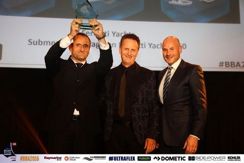 Ferretti Yachts 850 «отметилась» на Boat Builder Awards