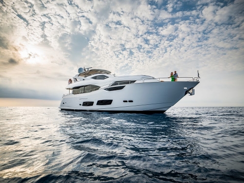 Шестой Sunseeker 95 в Лондоне