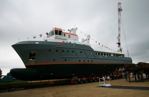 Экспедиционная яхта модели Ocean Queen 130 Genesia – королева океанов