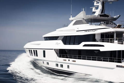 Верфь Turquoise Yachts поставила заказчику новую 47-метровую яхту Razan