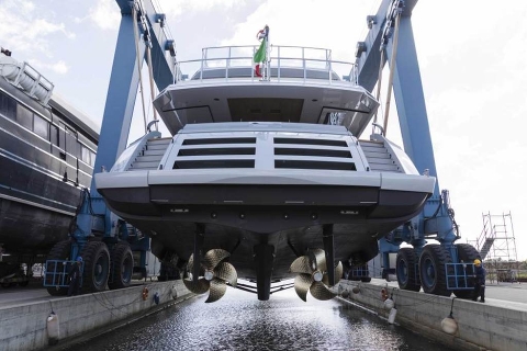 Спуск на воду Mangusta Oceano 42