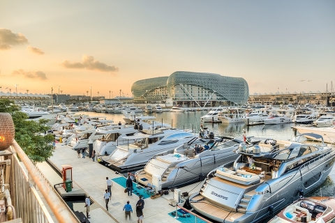 На Формулу-1 в Yas Marina