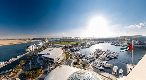 На Формулу-1 в Yas Marina