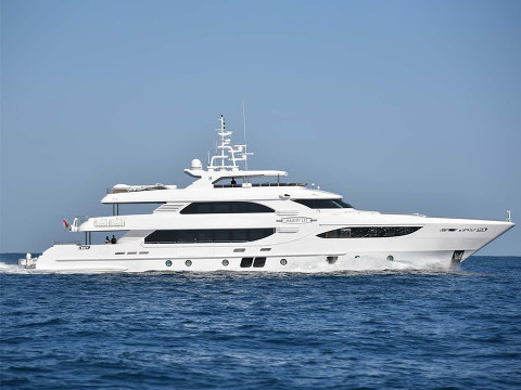 Majesty Yachts 135